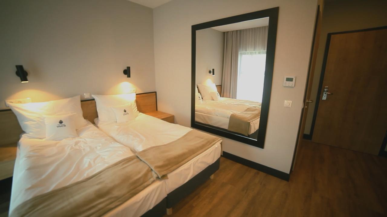 Hotel Browar Wiatr Uniejow Szoba fotó
